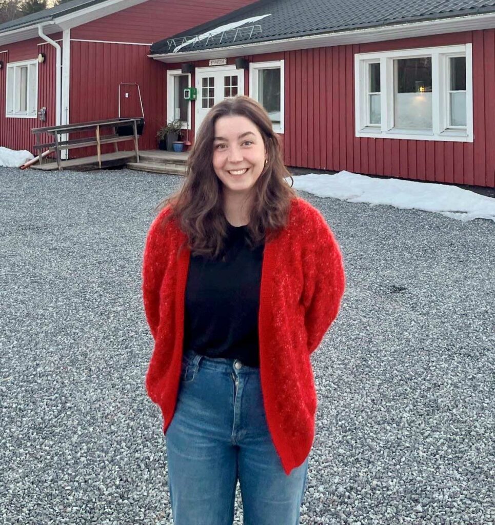 Emilia Thomtén, ordförande i Prästholms byahusförening sedan 2023. Foto: Frida Larsson