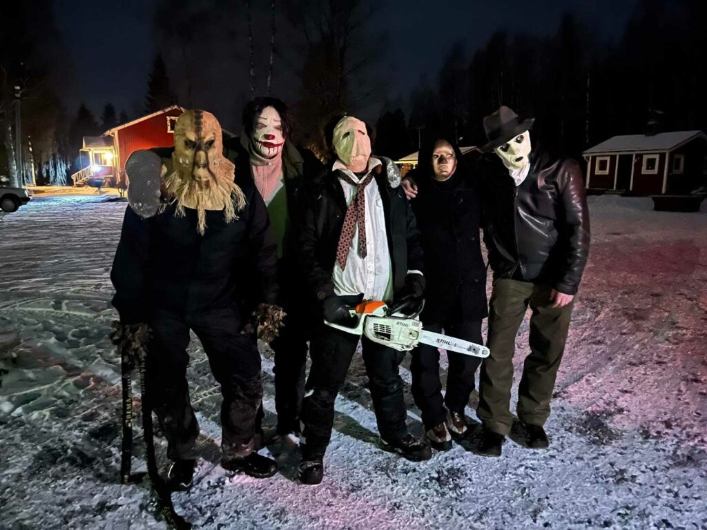 Den årliga skräckvandringen, i samarbete mellan Prästholms IK och Prästholms byahusförening, är en av de mest uppskattade aktiviteterna i bygden. Engagemanget är stort, som här på skräckvandringen 2023 som även fick Vi skrämmer Sverige-bidrag från Bygdegårdarnas Riksförbund. Foto: Frida Larsson